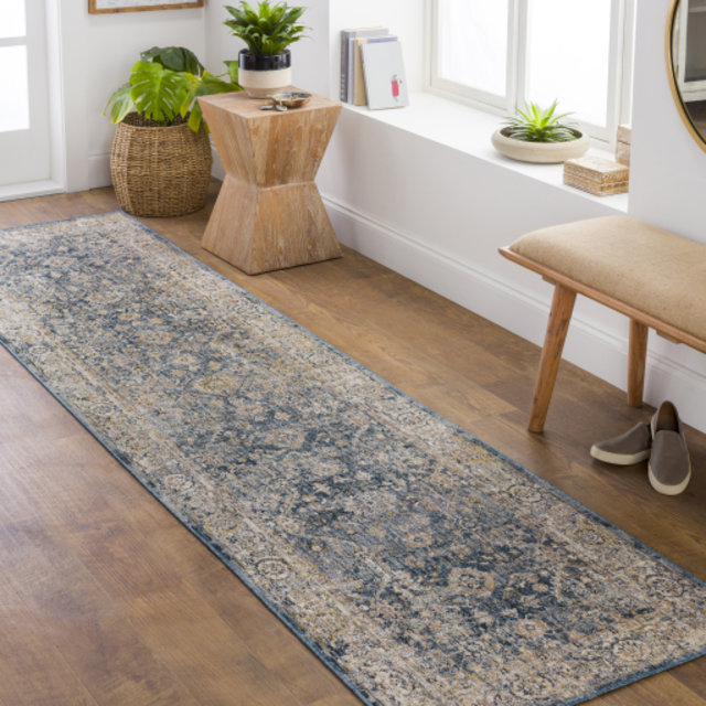 Aps2314runner-roomscene_201
